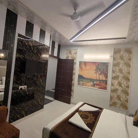 Hotel Smart Plaza New Delhi Exterior foto